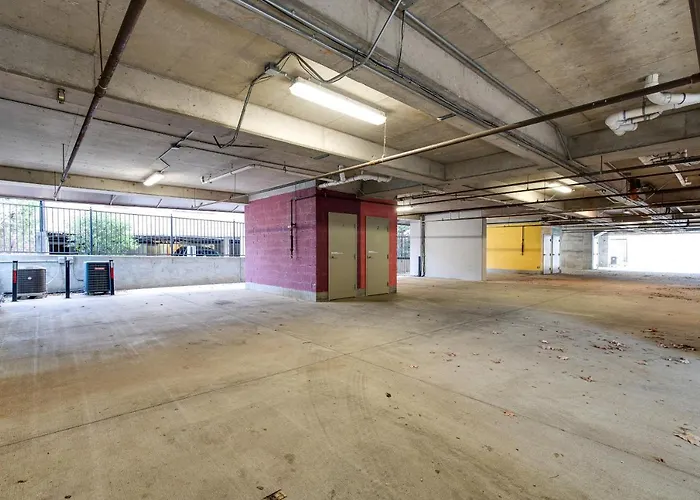Stunning Nashville Condo Minutes From Broadway
