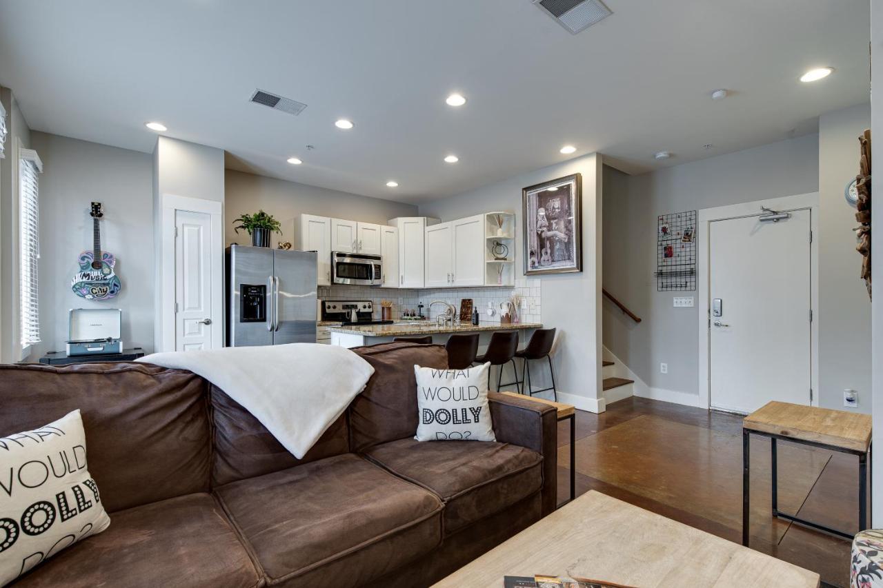 Stunning Minutes From Broadway Appartement